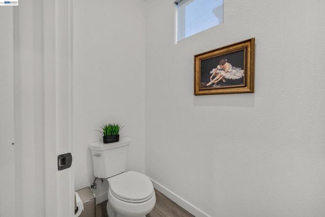 5630 Central parkway unit 202 202, Dublin, CA 94568