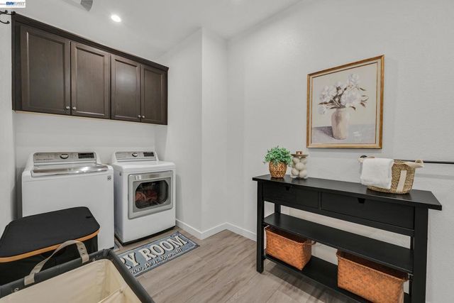 5630 Central parkway unit 202 202, Dublin, CA 94568