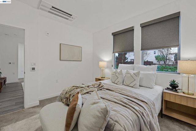 5630 Central parkway unit 202 202, Dublin, CA 94568