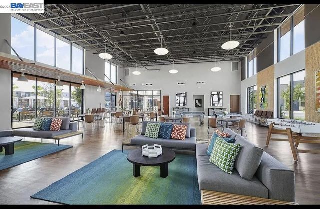 5630 Central parkway unit 202 202, Dublin, CA 94568