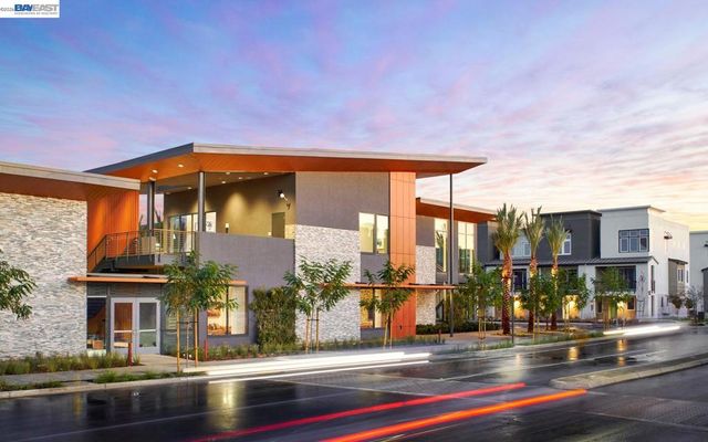 5630 Central parkway unit 202 202, Dublin, CA 94568