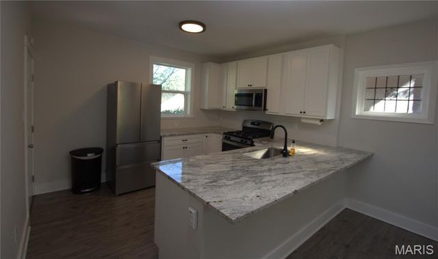 6763 Chamberlain Avenue, University City, MO 63130