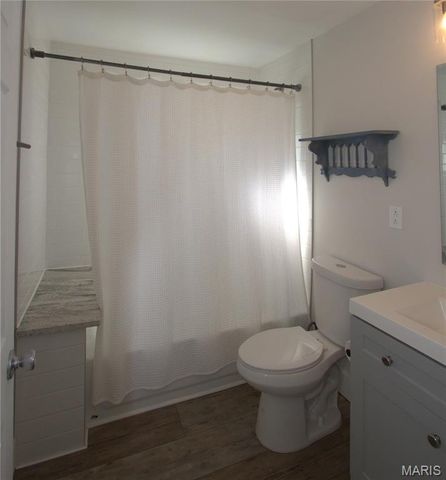 6763 Chamberlain Avenue, University City, MO 63130