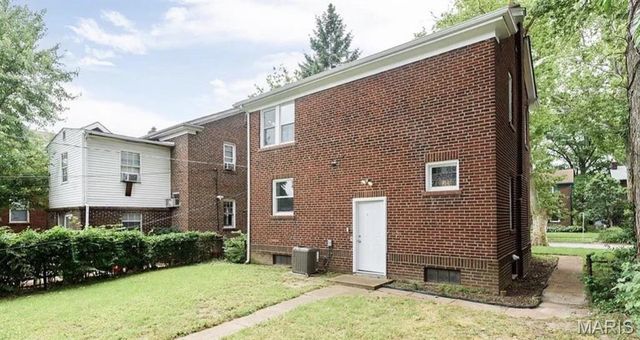 6763 Chamberlain Avenue, University City, MO 63130