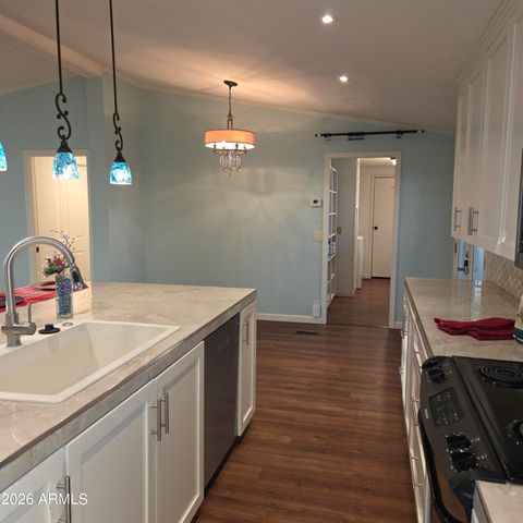 9328 E SUN LAKES Boulevard S, Sun Lakes, AZ 85248