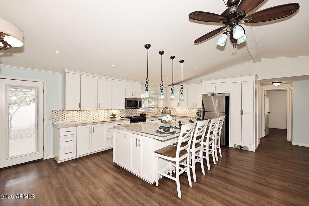 9328 E SUN LAKES Boulevard S, Sun Lakes, AZ 85248