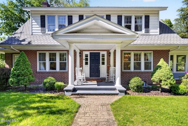 31 Sunnyside Road, Scotia, NY 12302