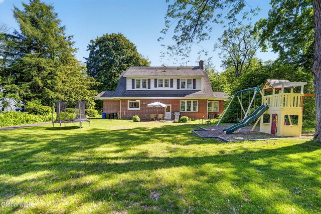 31 Sunnyside Road, Scotia, NY 12302