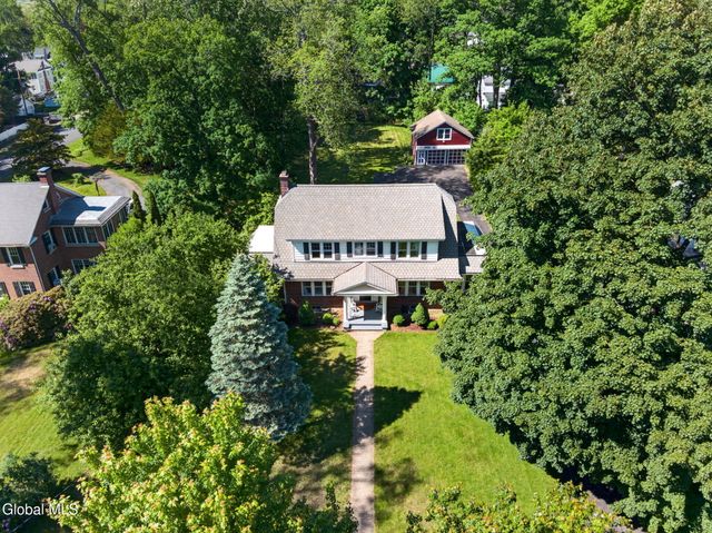 31 Sunnyside Road, Scotia, NY 12302
