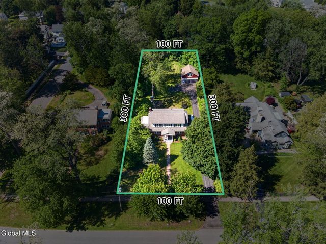 31 Sunnyside Road, Scotia, NY 12302