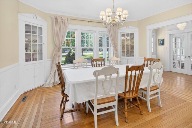 31 Sunnyside Road, Scotia, NY 12302