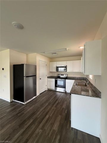 26 12th TER, Cape Coral, FL 33909