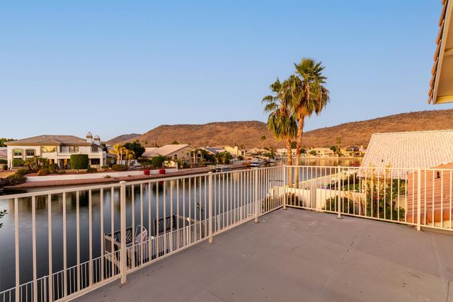 5656 W Abraham Lane, Glendale, AZ 85308