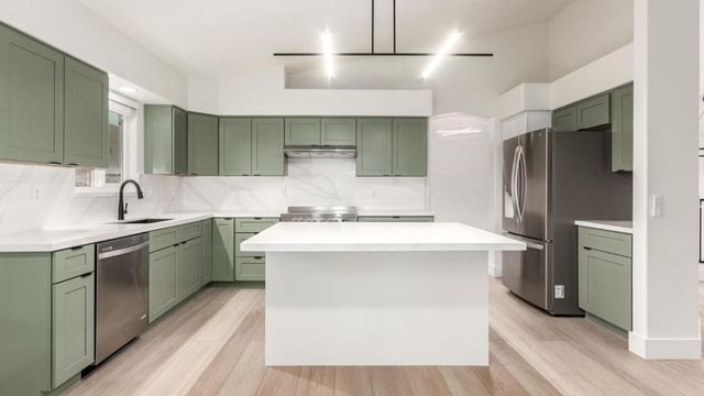 5656 W Abraham Lane, Glendale, AZ 85308