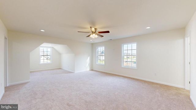 107 NICHOLAS CT, New Castle, DE 19720