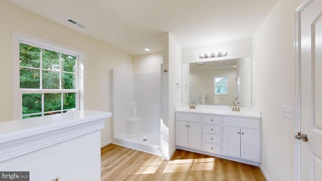 107 NICHOLAS CT, New Castle, DE 19720