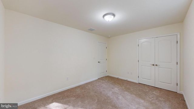 107 NICHOLAS CT, New Castle, DE 19720