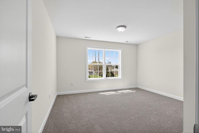 107 NICHOLAS CT, New Castle, DE 19720