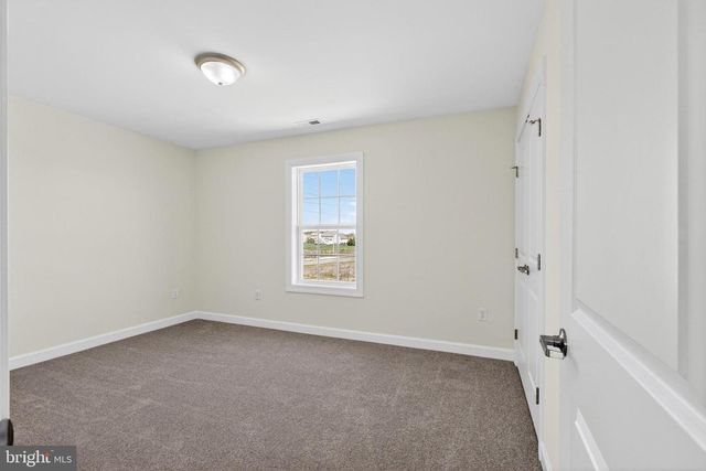 107 NICHOLAS CT, New Castle, DE 19720