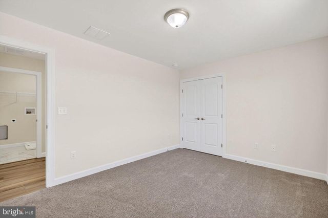 107 NICHOLAS CT, New Castle, DE 19720