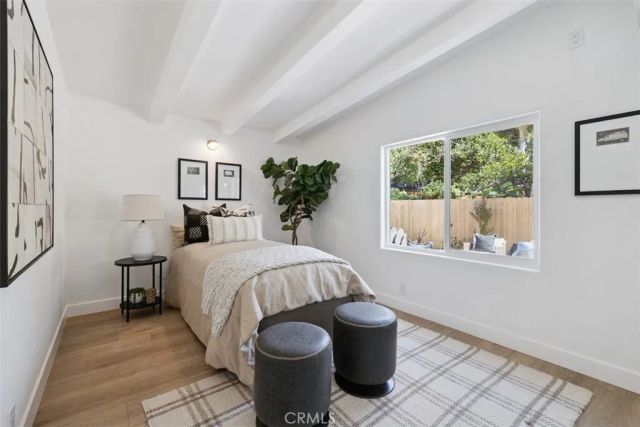 21 La Cadena Street, Santa Barbara, CA 93103