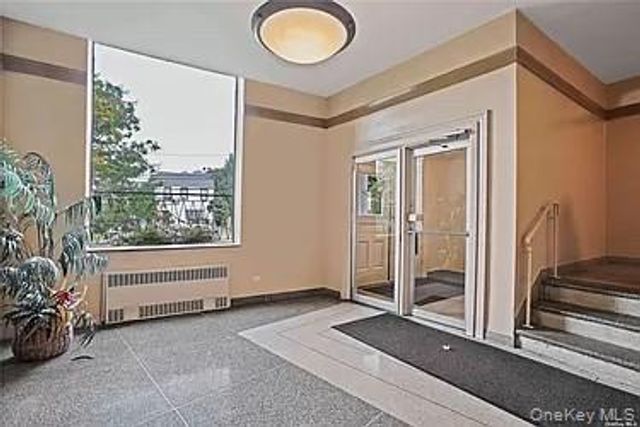 14325 84th Drive 2E, Jamaica, NY 11435