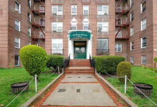 14325 84th Drive 2E, Jamaica, NY 11435