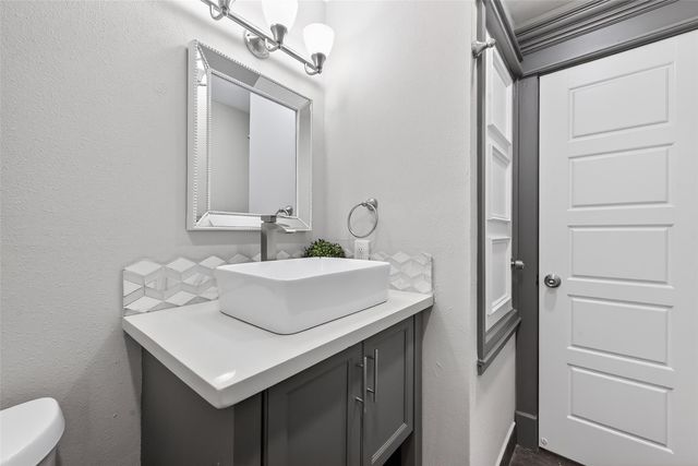 11280 Braes Forest Drive 406, Houston, TX 77071