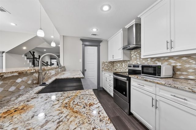 11280 Braes Forest Drive 406, Houston, TX 77071