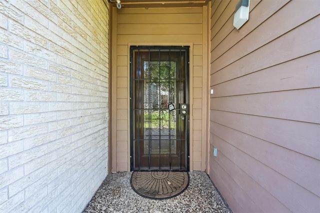 11280 Braes Forest Drive 406, Houston, TX 77071