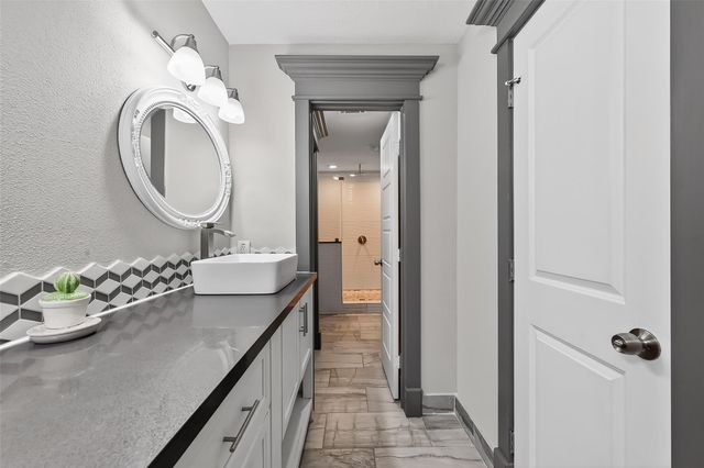 11280 Braes Forest Drive 406, Houston, TX 77071