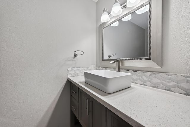 11280 Braes Forest Drive 406, Houston, TX 77071