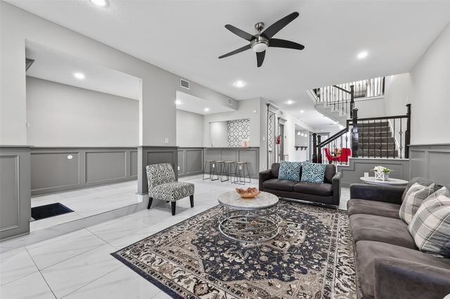 11280 Braes Forest Drive 406, Houston, TX 77071