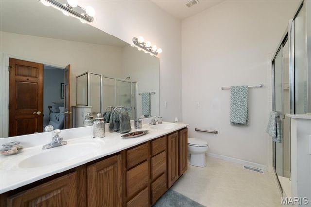 1354 Presidents Landing Drive, O'fallon, MO 63366