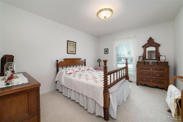 1354 Presidents Landing Drive, O'fallon, MO 63366