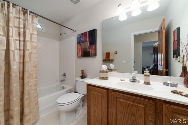 1354 Presidents Landing Drive, O'fallon, MO 63366