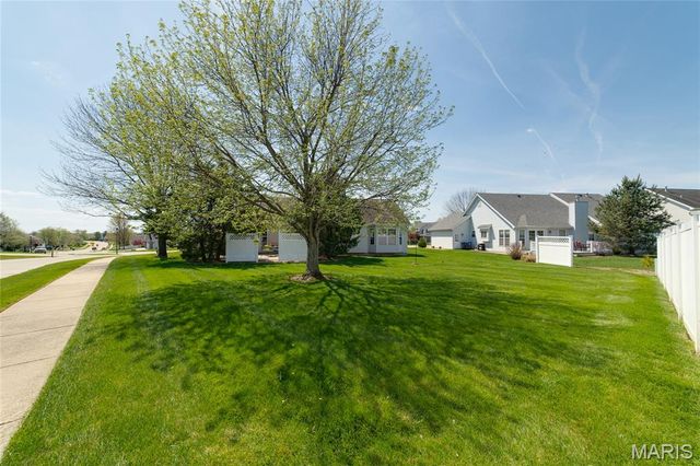 1354 Presidents Landing Drive, O'fallon, MO 63366