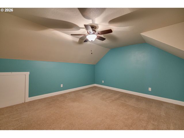 1262 48TH St, Washougal, WA 98671