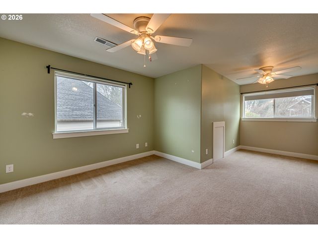 1262 48TH St, Washougal, WA 98671