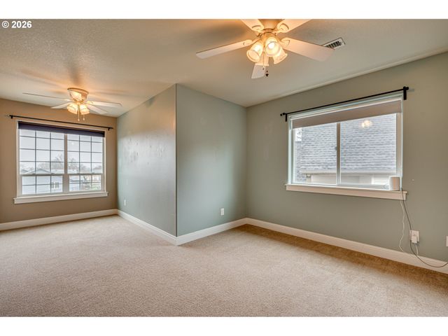 1262 48TH St, Washougal, WA 98671