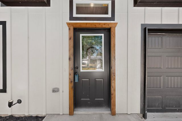 724 N Clements Street, Gainesville, TX 76240