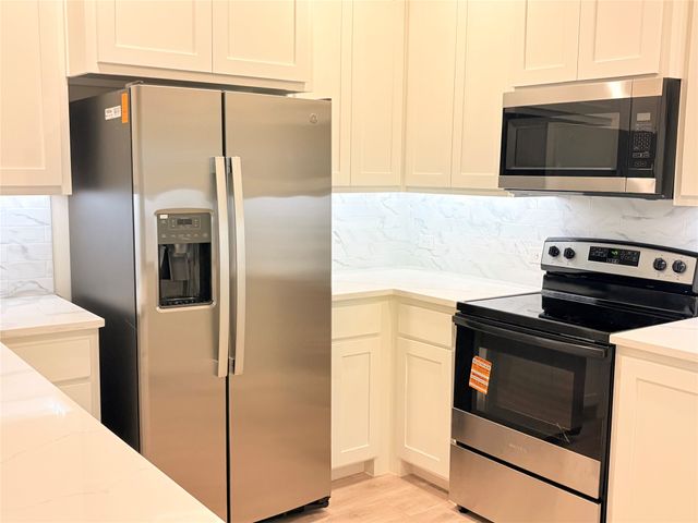 724 N Clements Street, Gainesville, TX 76240