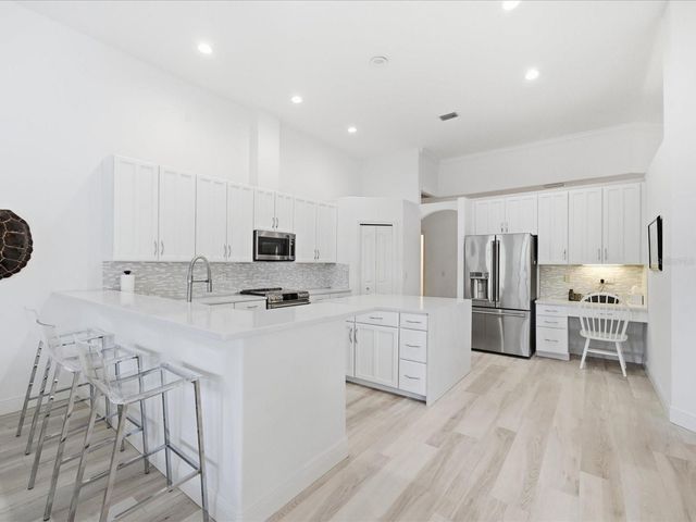 19107 BECKETT DRIVE, Odessa, FL 33556