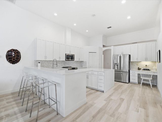 19107 BECKETT DRIVE, Odessa, FL 33556