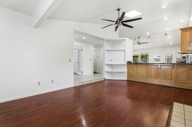 1191 Trieste Drive, Hollister, CA 95023