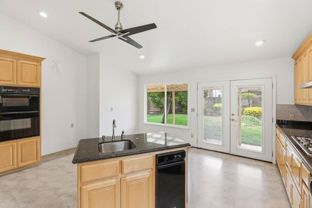 1191 Trieste Drive, Hollister, CA 95023
