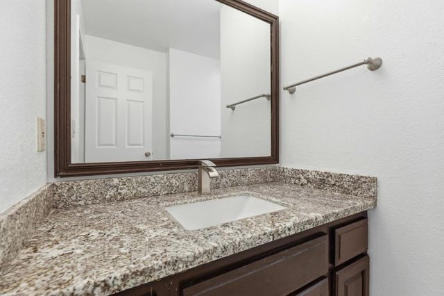 1191 Trieste Drive, Hollister, CA 95023