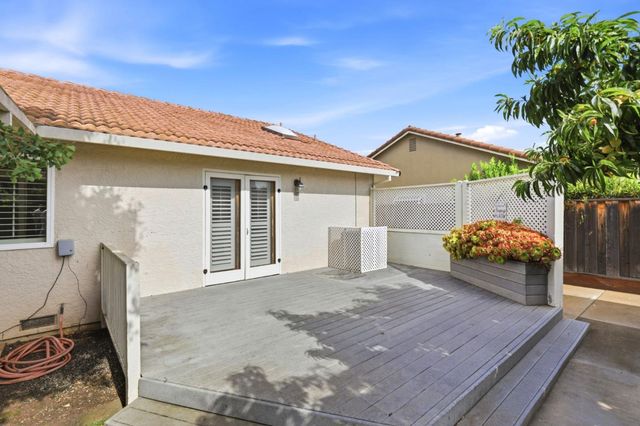 1191 Trieste Drive, Hollister, CA 95023
