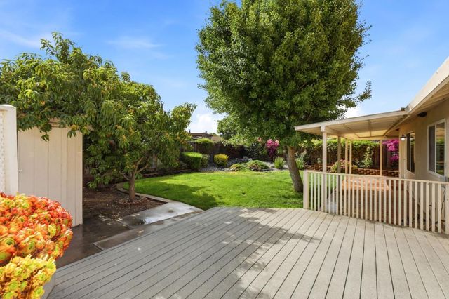 1191 Trieste Drive, Hollister, CA 95023