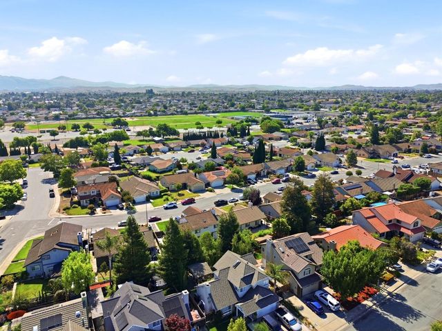 1191 Trieste Drive, Hollister, CA 95023